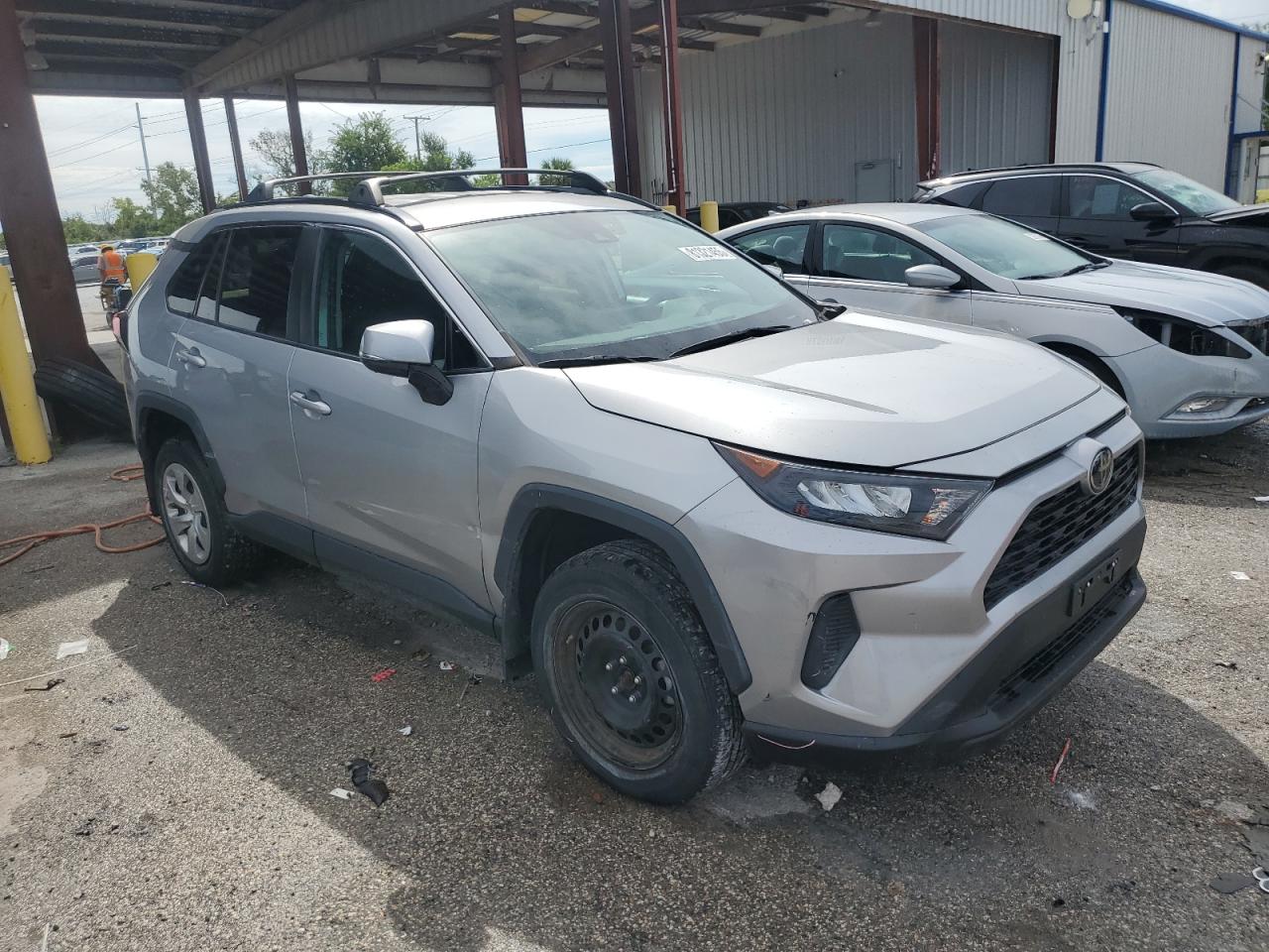 TOYOTA RAV4 LE