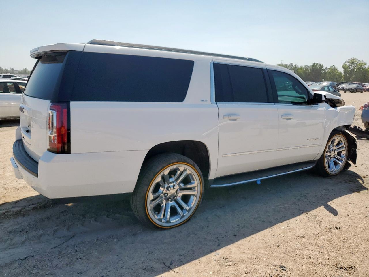 GMC YUKON K1500 SLT