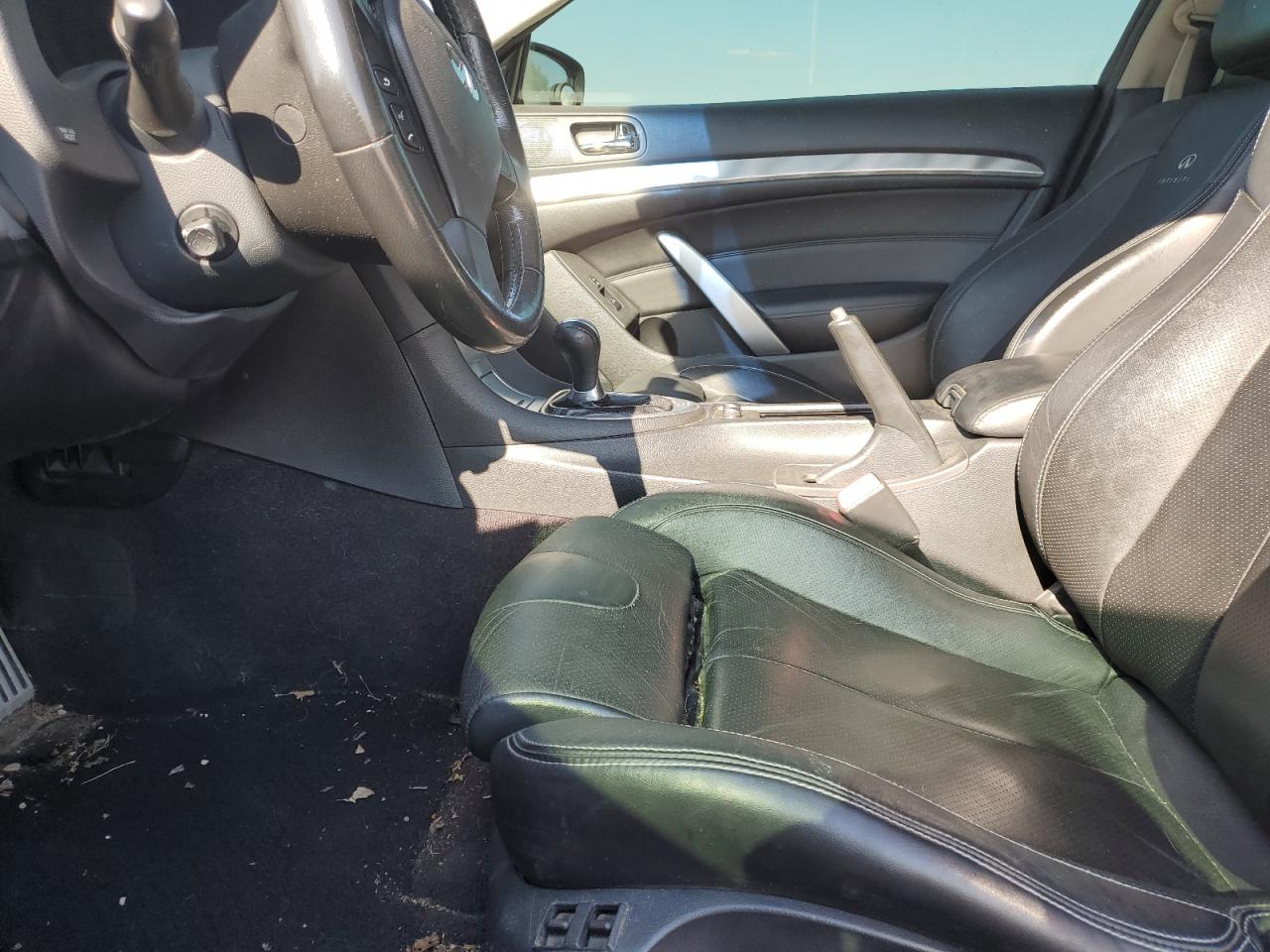 INFINITI Q60 JOURNEY