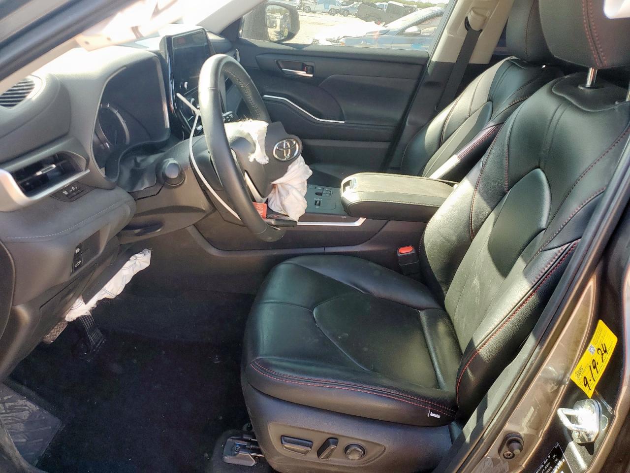 TOYOTA HIGHLANDER HYBRID XLE