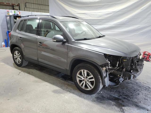 2016 VOLKSWAGEN TIGUAN S WVGBV7AX7GW525123