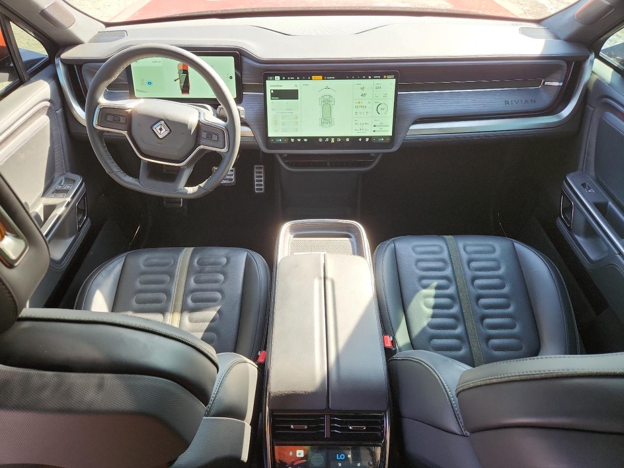 RIVIAN R1S ADVENTURE