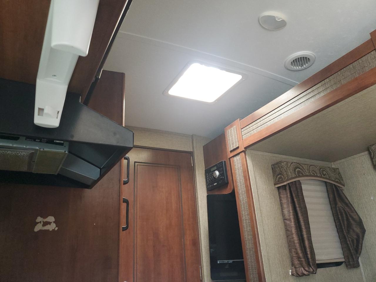 Lot #3282624089 2017 KEYSTONE UNKNOWN