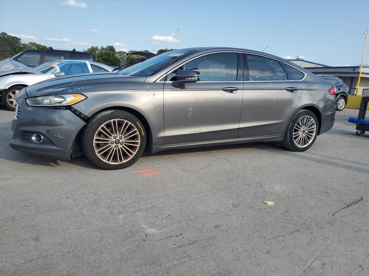 FORD FUSION SE
