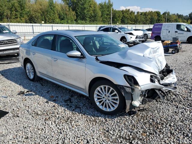 2017 VOLKSWAGEN PASSAT SE 1VWBT7A37HC005401