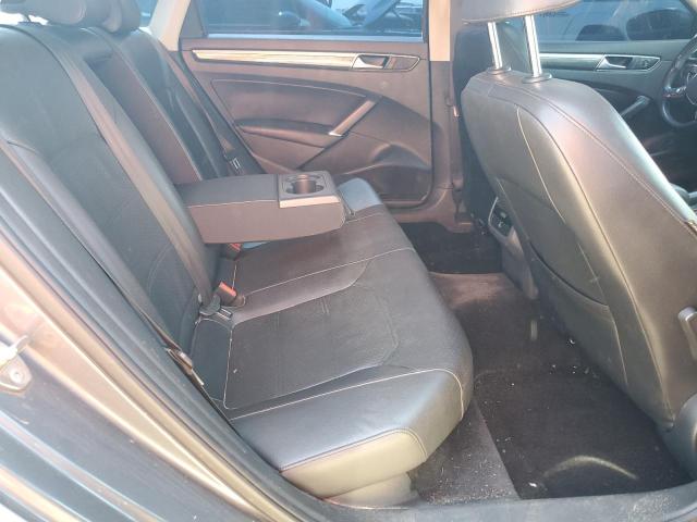 2016 VOLKSWAGEN PASSAT SE 1VWBT7A33GC009136