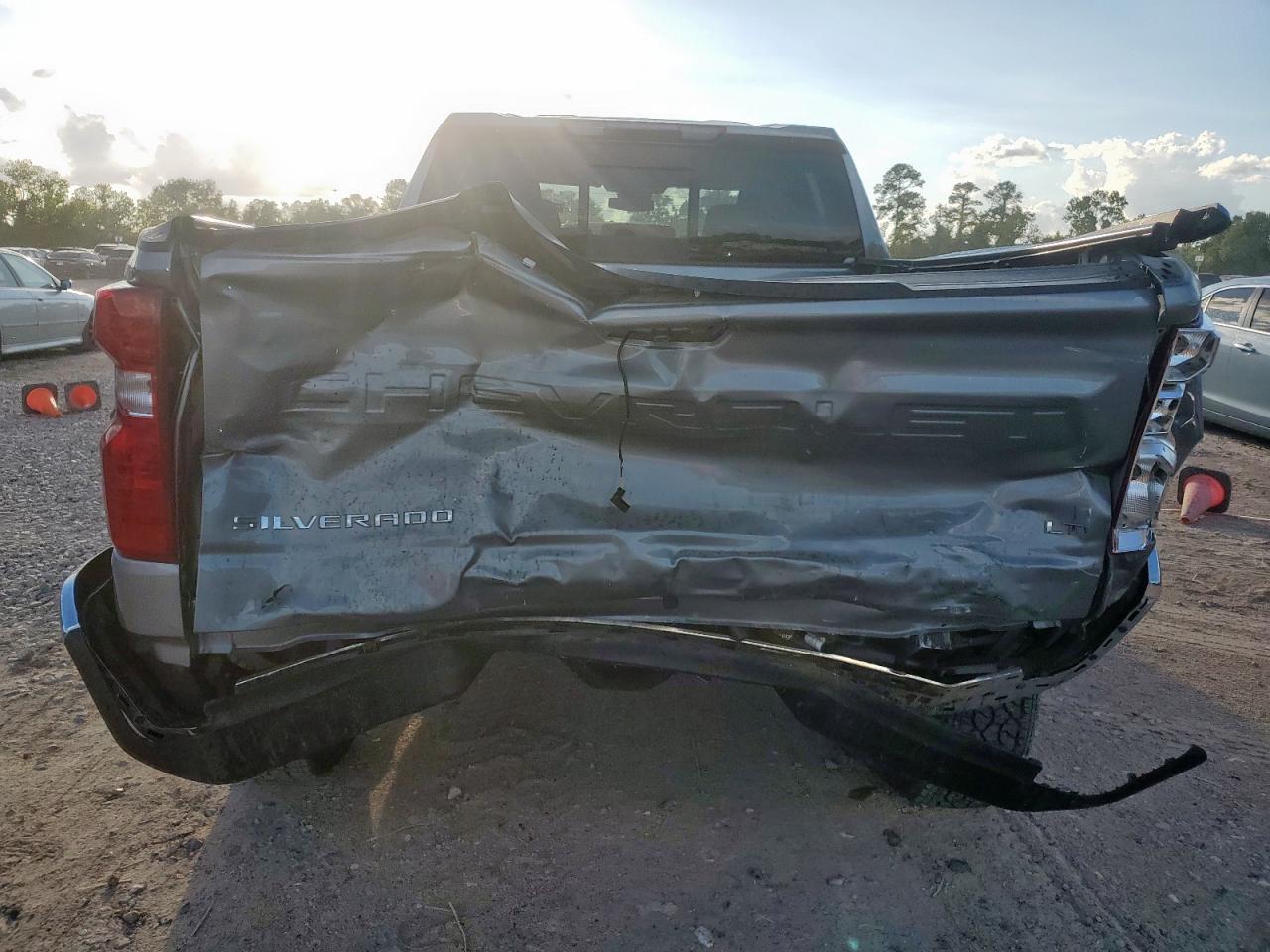 CHEVROLET SILVERADO K1500 LT