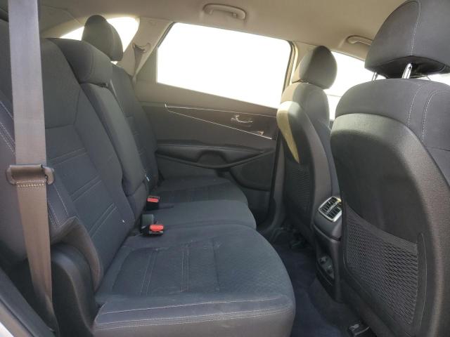 2018 KIA SORENTO LX 5XYPGDA52JG400116