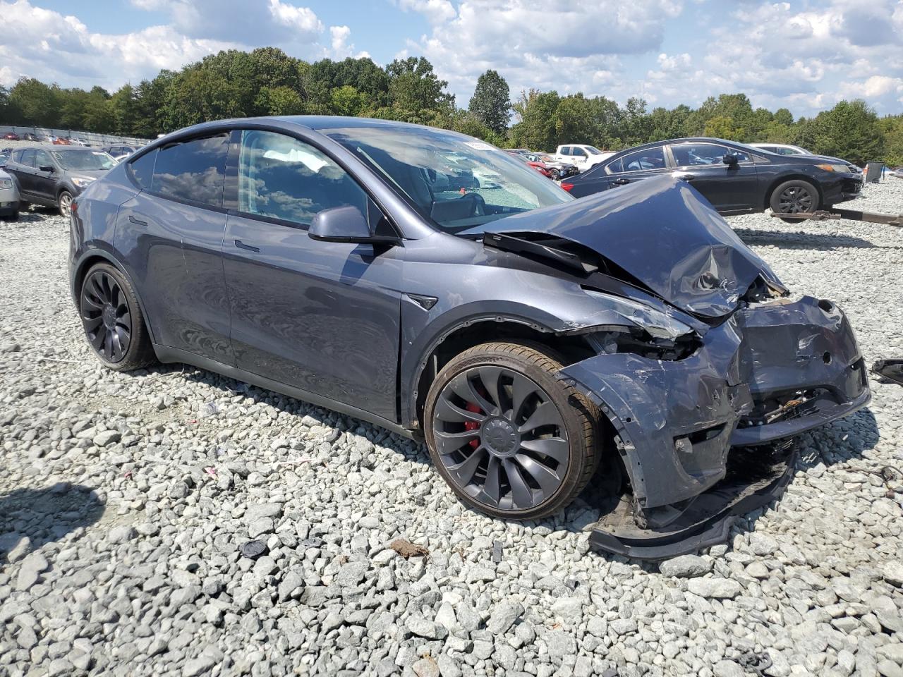 TESLA MODEL Y