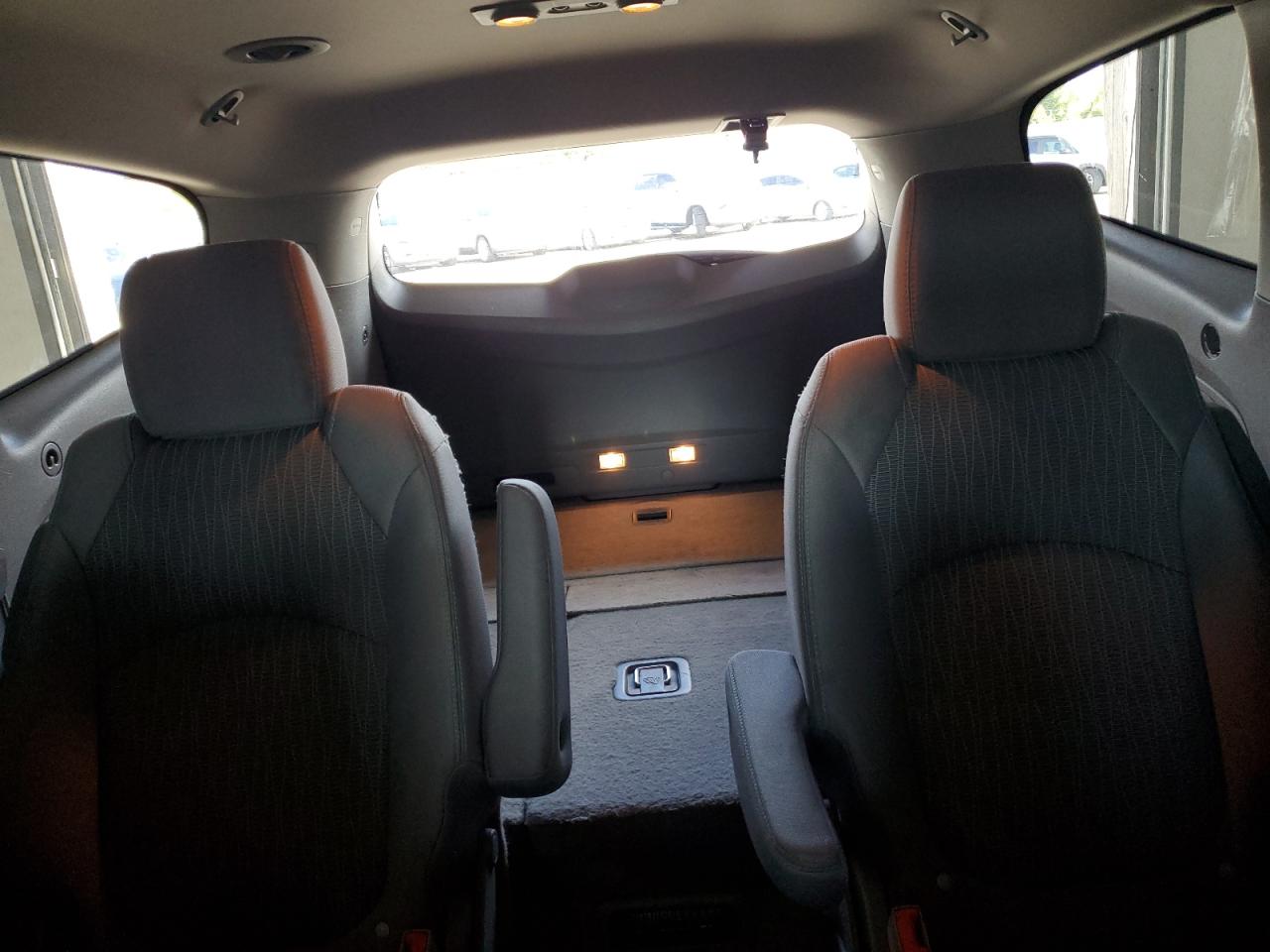 CHEVROLET TRAVERSE LT