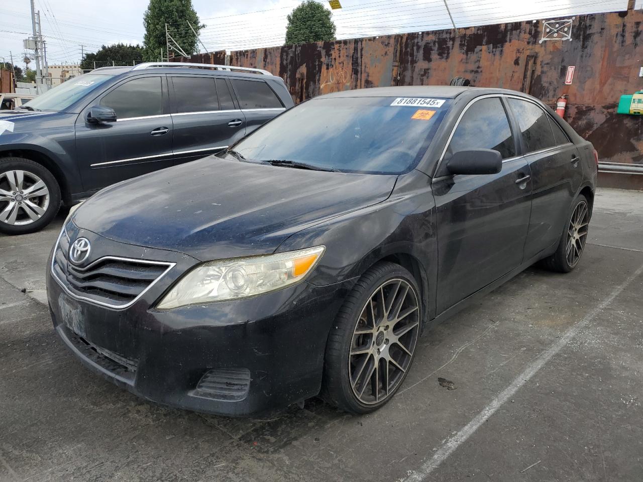 TOYOTA CAMRY BASE