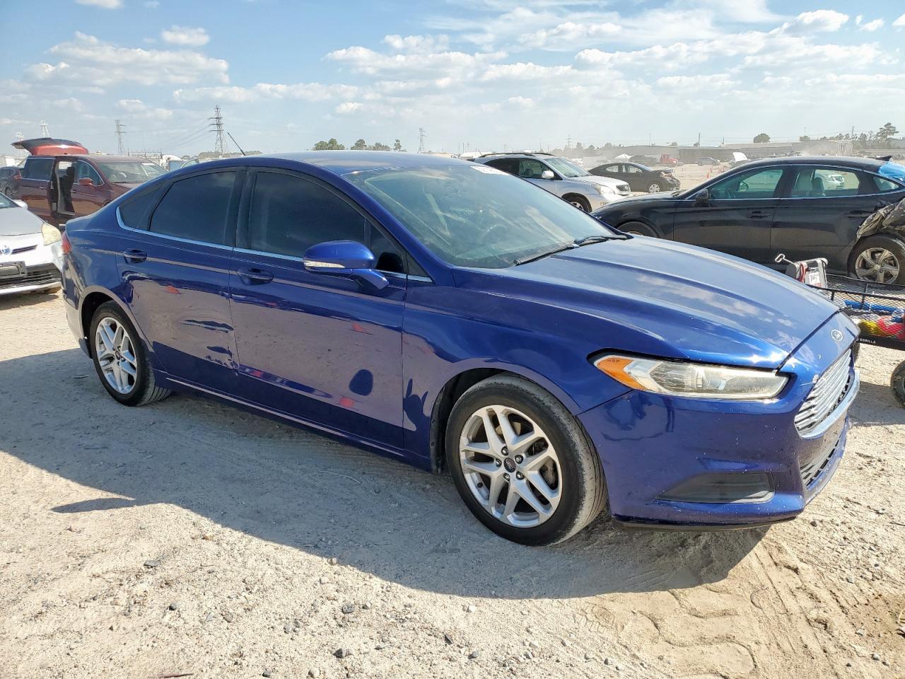 FORD FUSION SE
