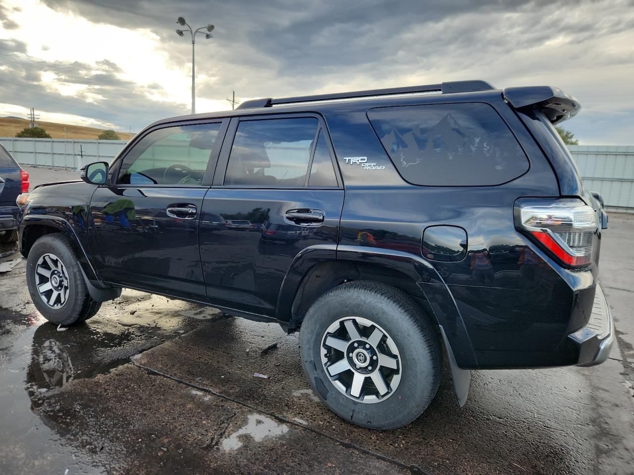 TOYOTA 4RUNNER SE