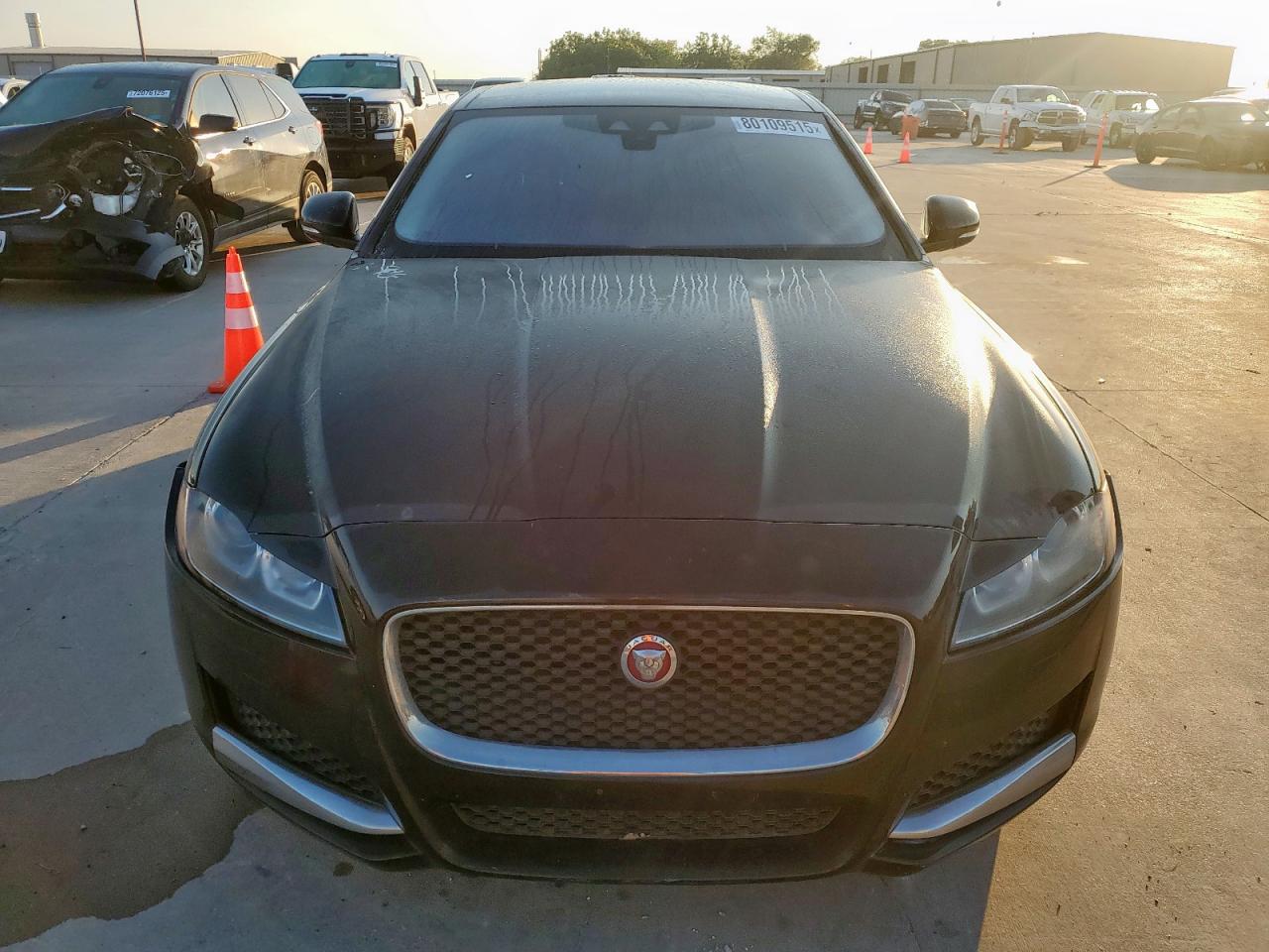 JAGUAR XF PREMIUM