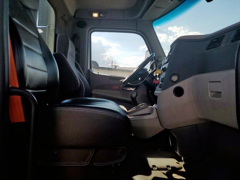 2018 PETERBILT TRACTOR 579 #3292317290