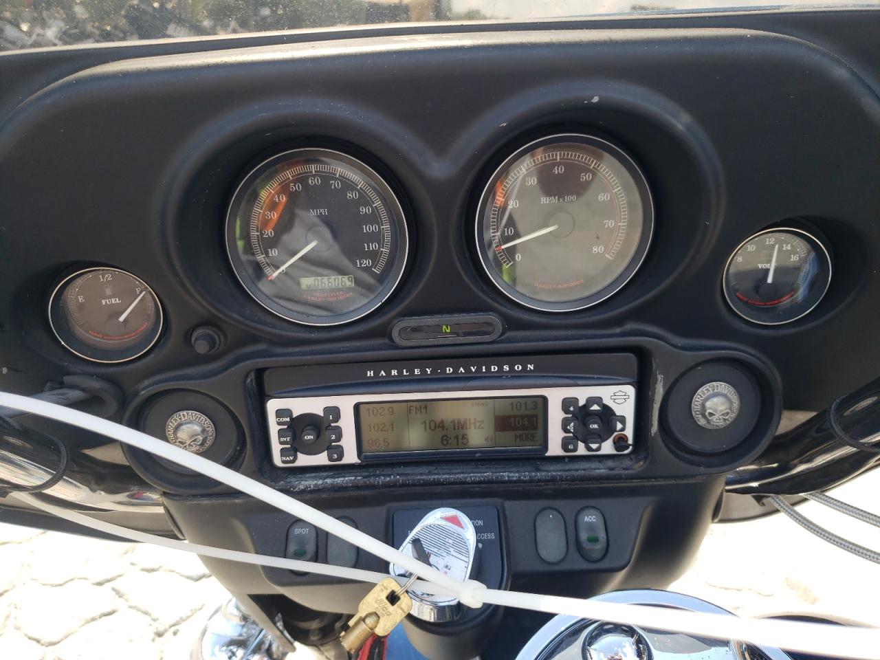 Lot #3291162970 2005 HARLEY-DAVIDSON FLHT