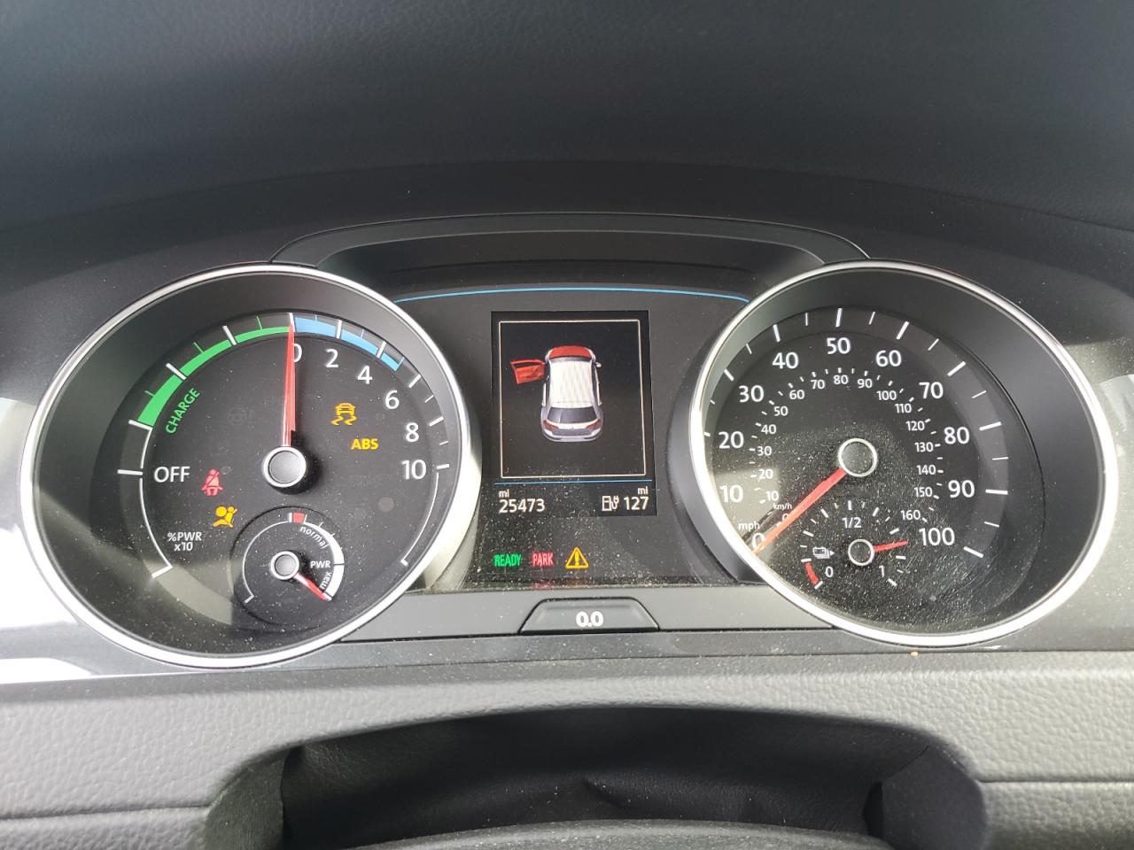 VOLKSWAGEN E-GOLF SE