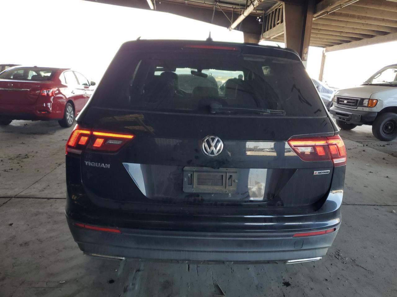 VOLKSWAGEN TIGUAN SE