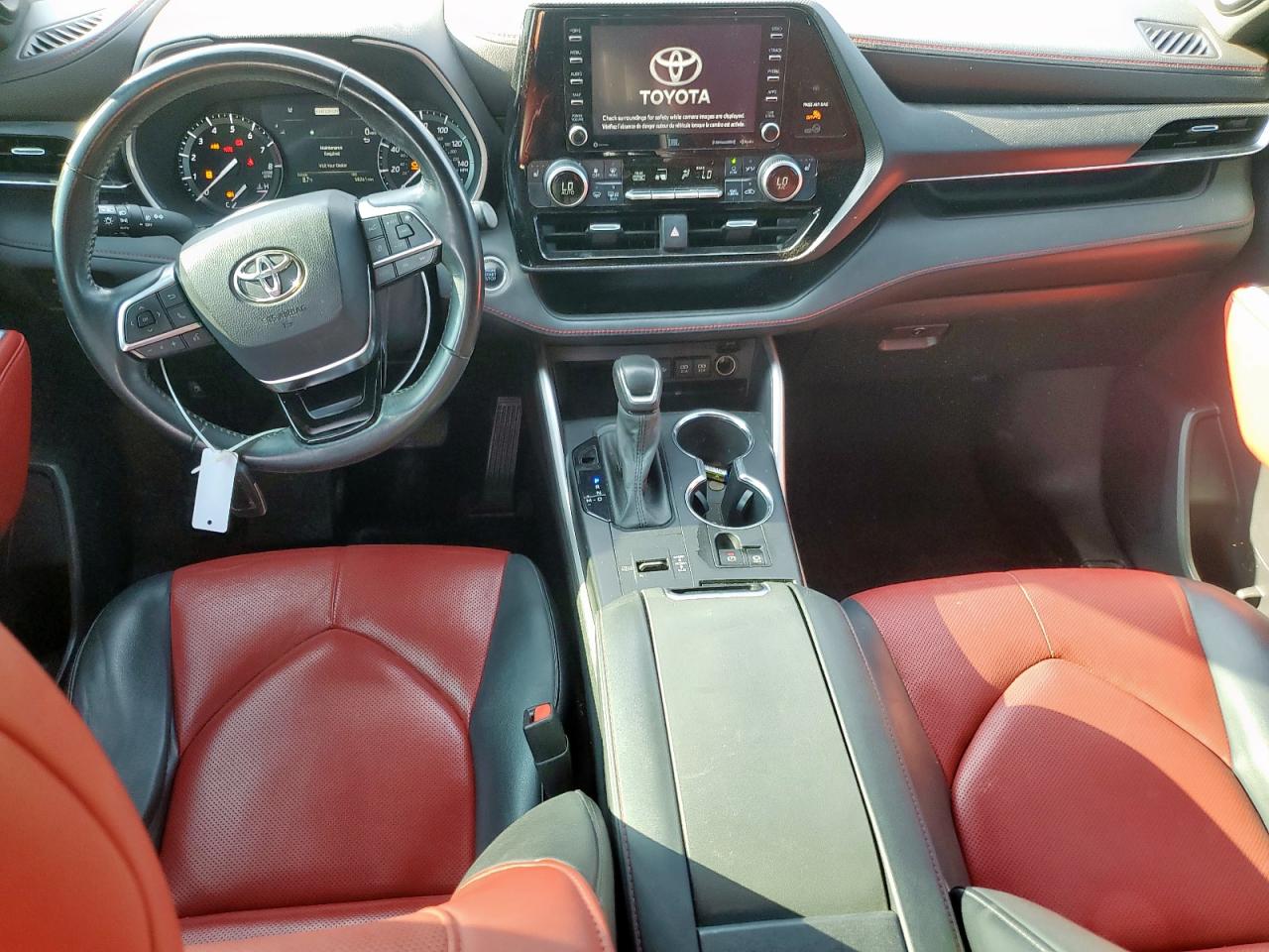 Lot #3318913913 2021 TOYOTA HIGHLANDER XSE