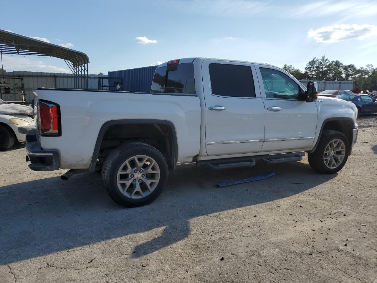 GMC SIERRA K1500 SLT