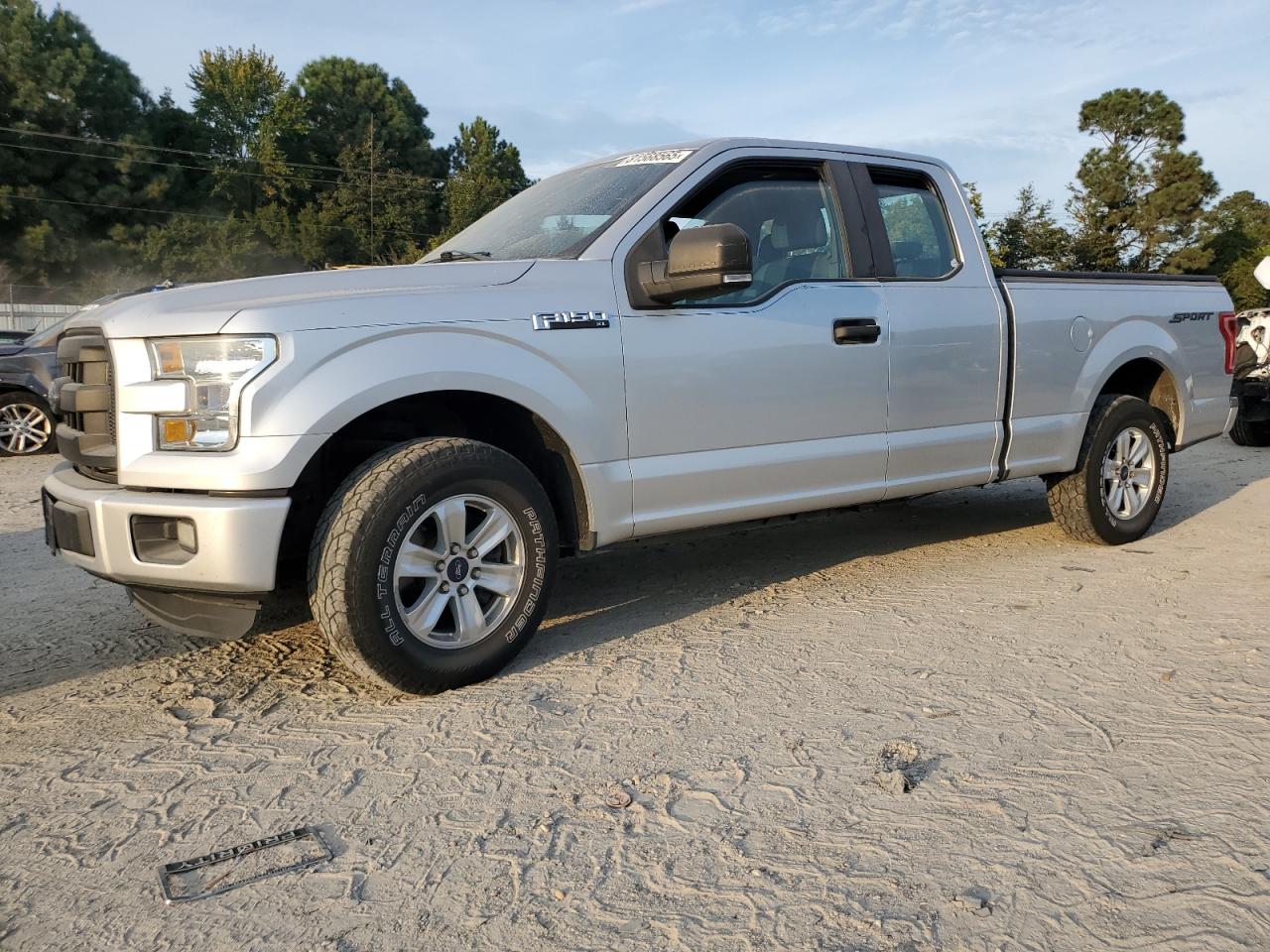 FORD F-150 SUPER CAB