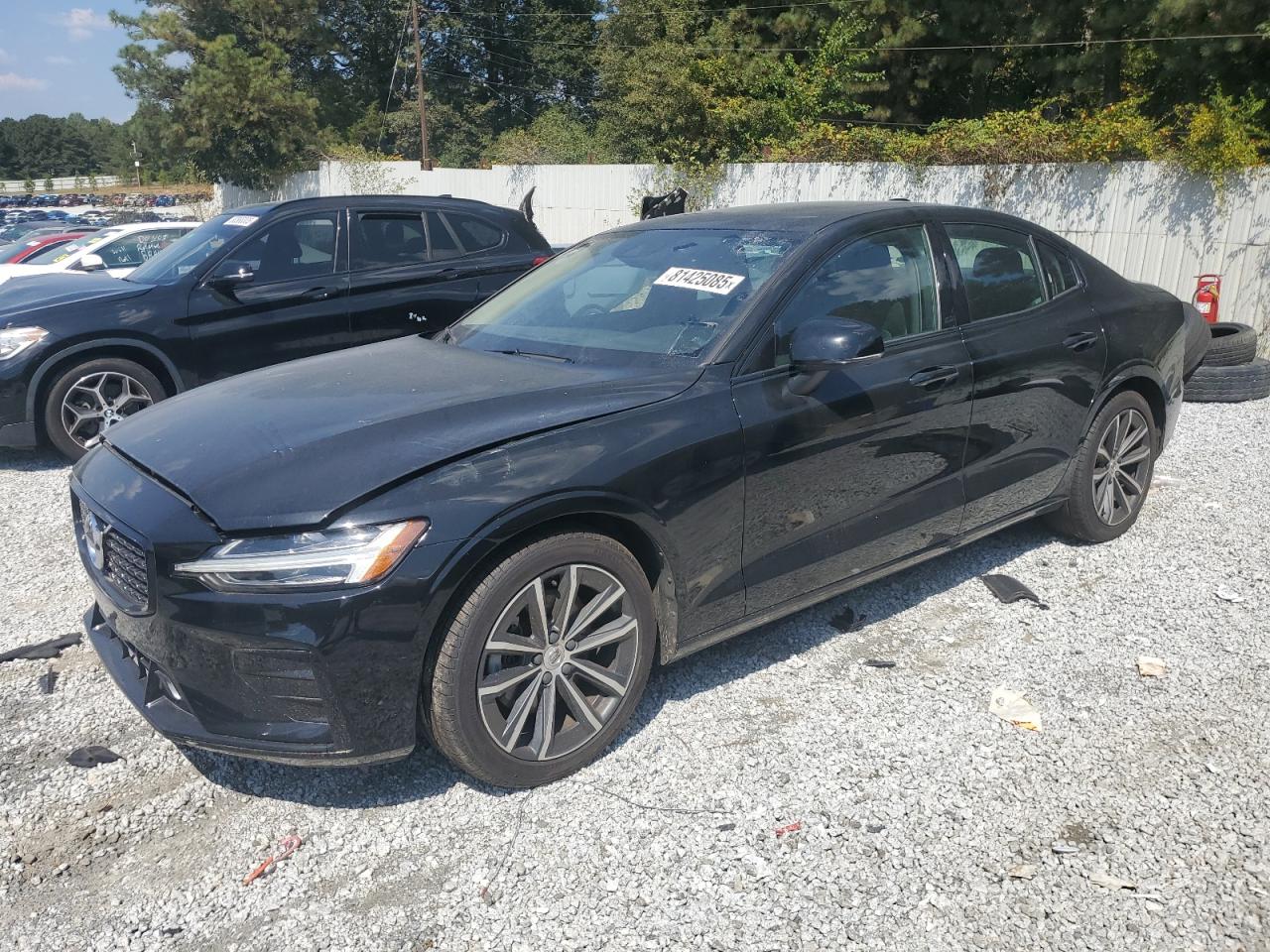 VOLVO S60 B5 MOMENTUM