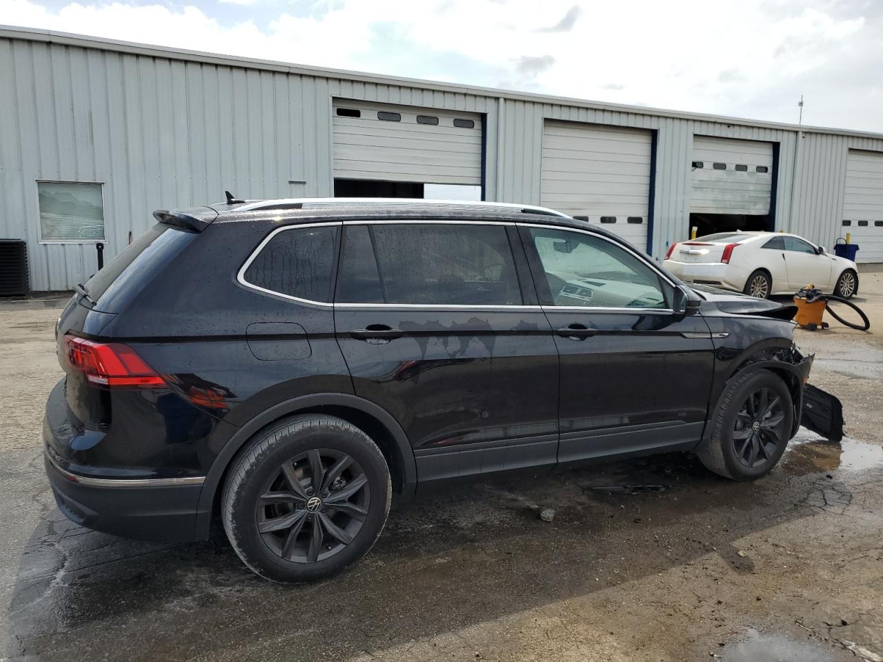 VOLKSWAGEN TIGUAN SE