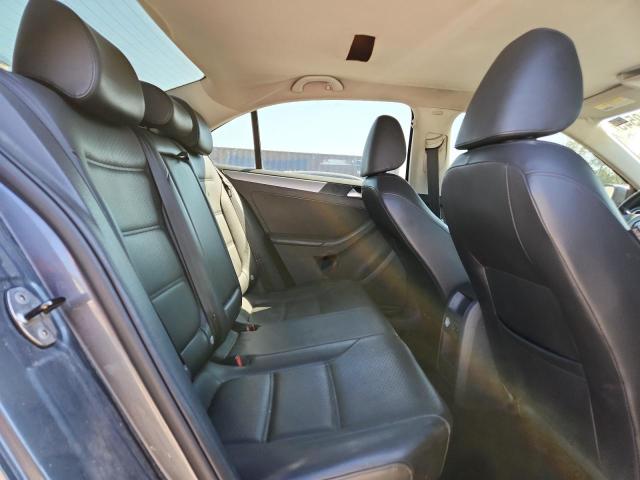 2013 VOLKSWAGEN JETTA SE - 3VWDP7AJ2DM414667