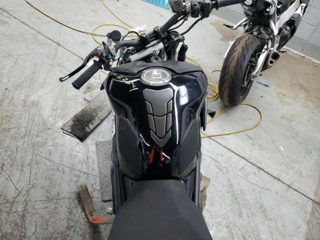 2021 DUCATI STREETFIGH ZDMFAKNWXMB006130