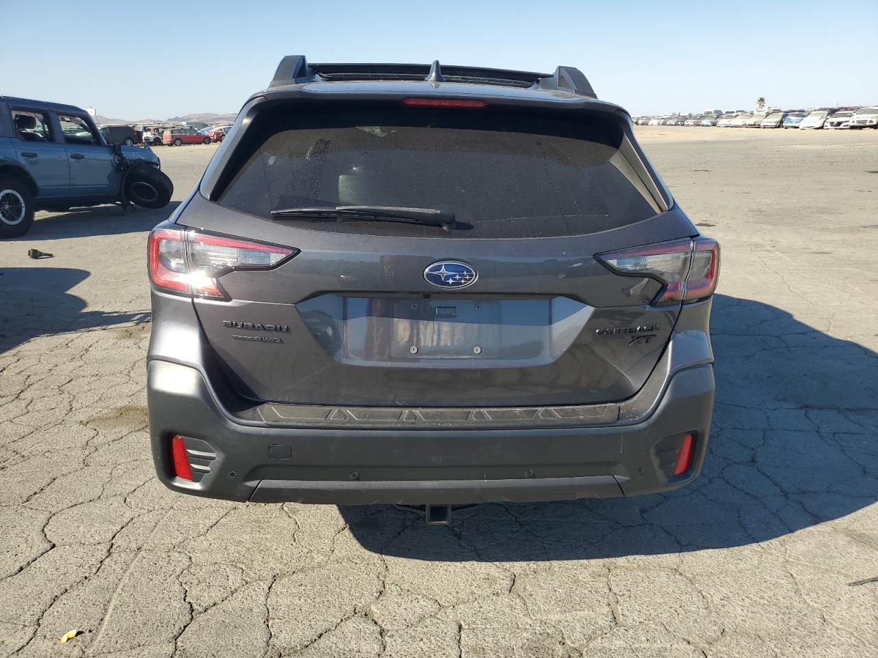 SUBARU OUTBACK ONYX EDITION XT