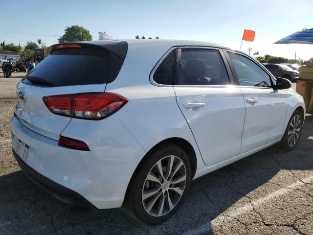 2018 HYUNDAI ELANTRA GT KMHH35LE5JU040157