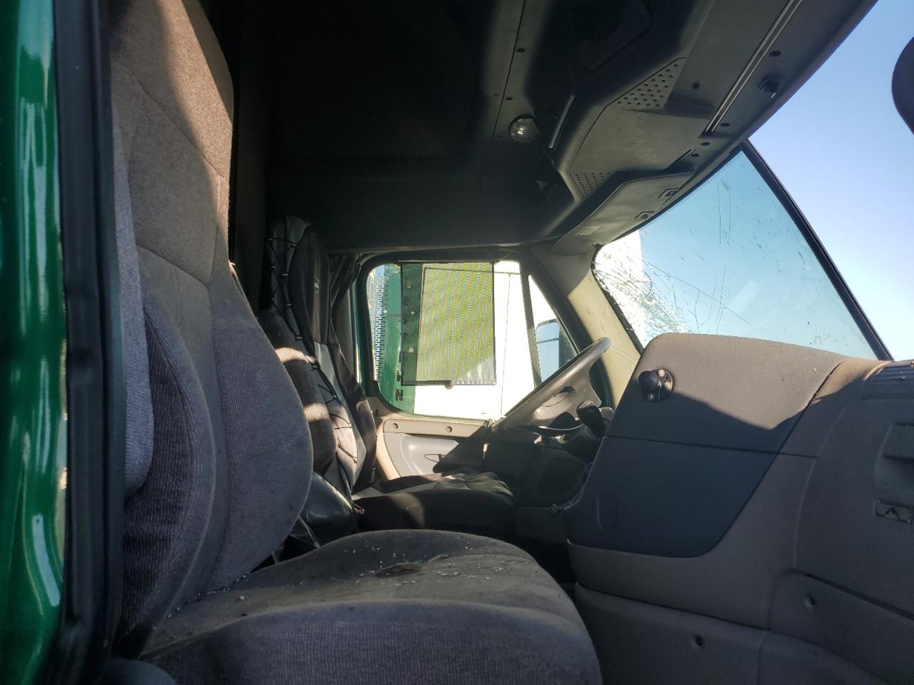 Lot #3269888167 2018 FREIGHTLINER CASCADIA 1