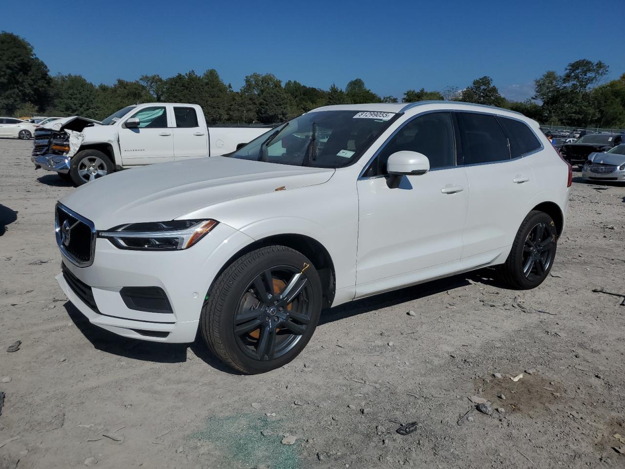 VOLVO XC60 T6 MOMENTUM