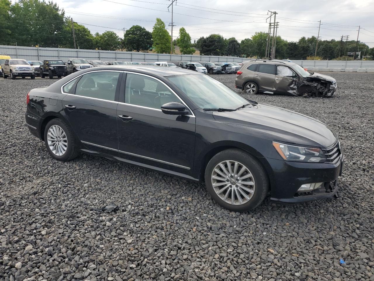 VOLKSWAGEN PASSAT SE