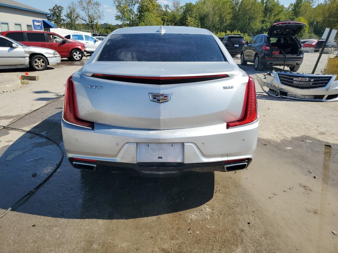 CADILLAC XTS LUXURY