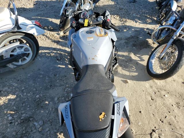 2022 SUZUKI GSX-R750 JS1GR7MA4N7100711