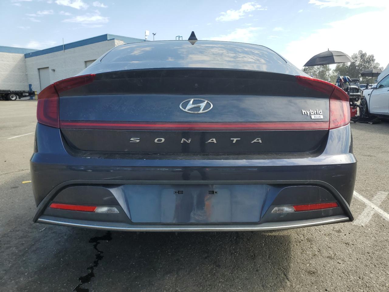 HYUNDAI SONATA HYBRID