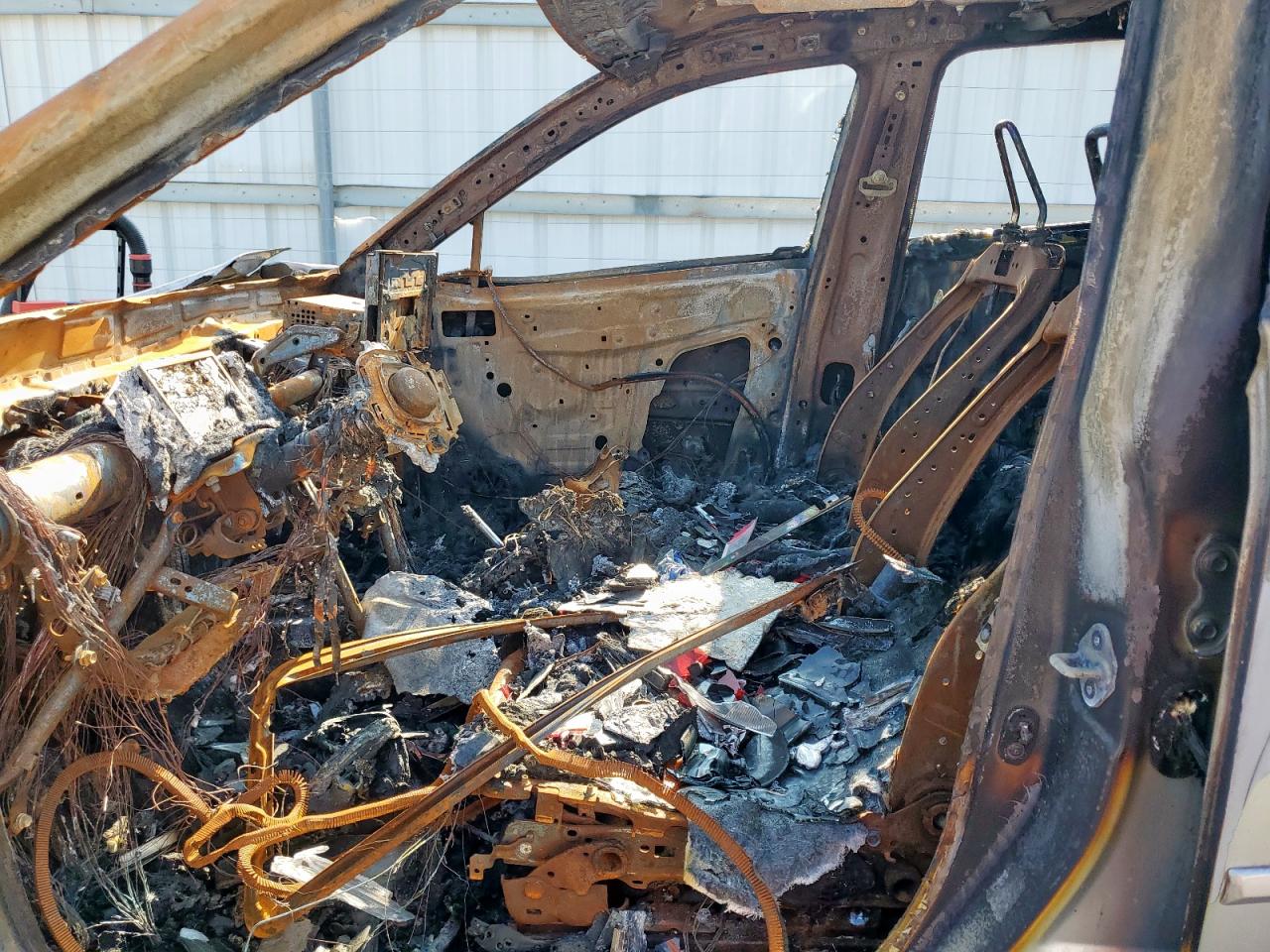 TOYOTA RAV4 XLE PREMIUM