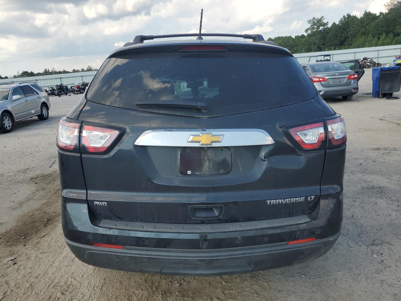 CHEVROLET TRAVERSE LT