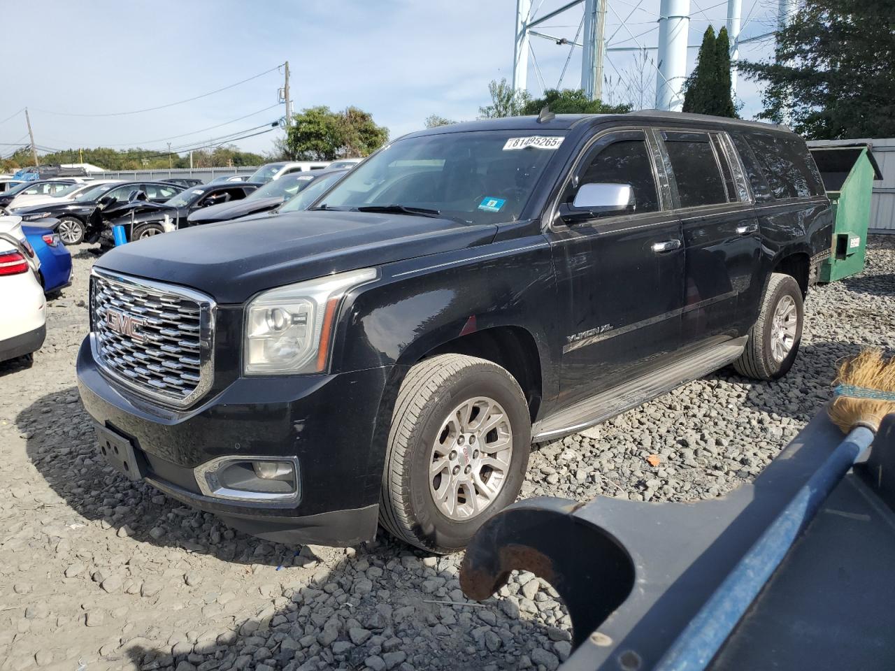 GMC YUKON K1500 SLE
