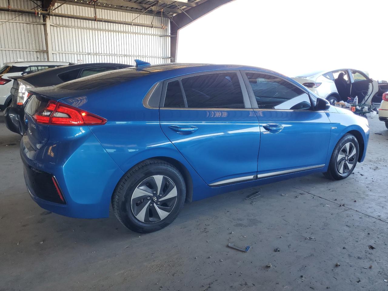 HYUNDAI IONIQ SEL