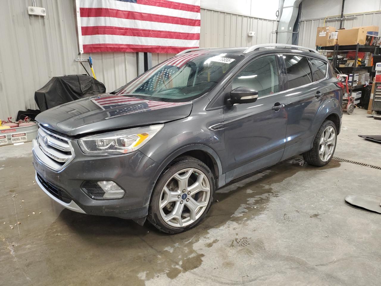 FORD ESCAPE TITANIUM