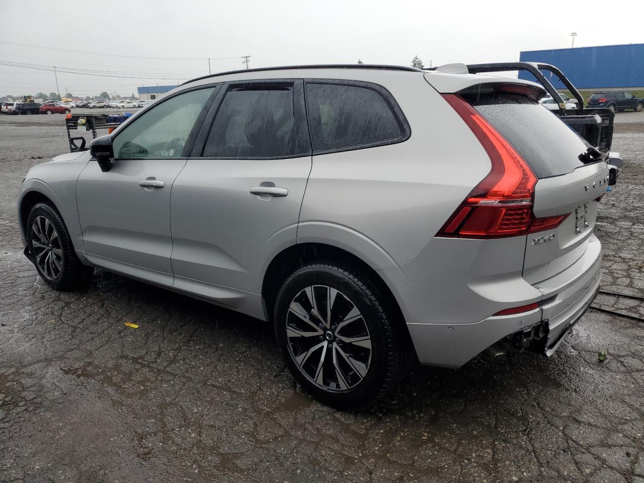 VOLVO XC60 PLUS