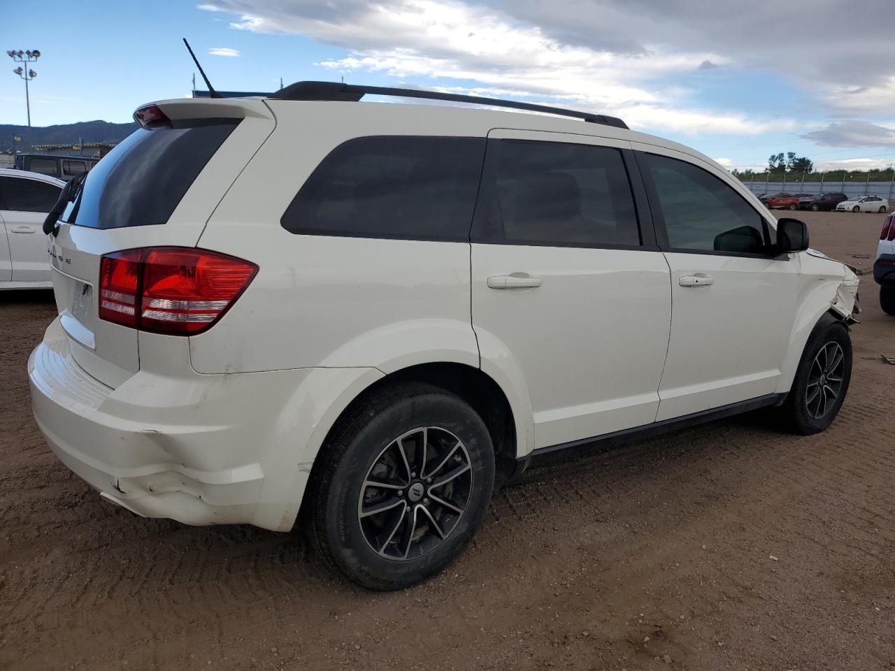 DODGE JOURNEY SE