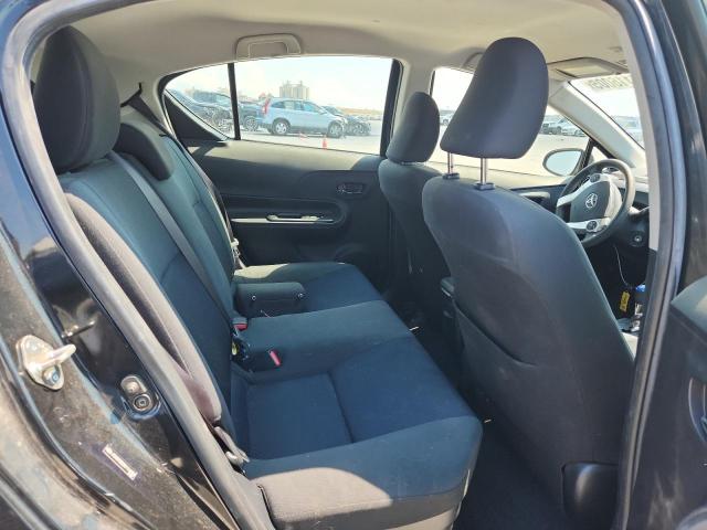 2016 TOYOTA PRIUS C JTDKDTB32G1116052