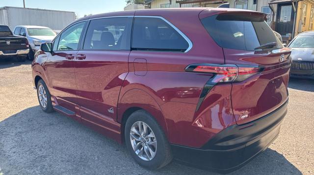 2022 TOYOTA SIENNA LE 5TDKSKFC7NS042041