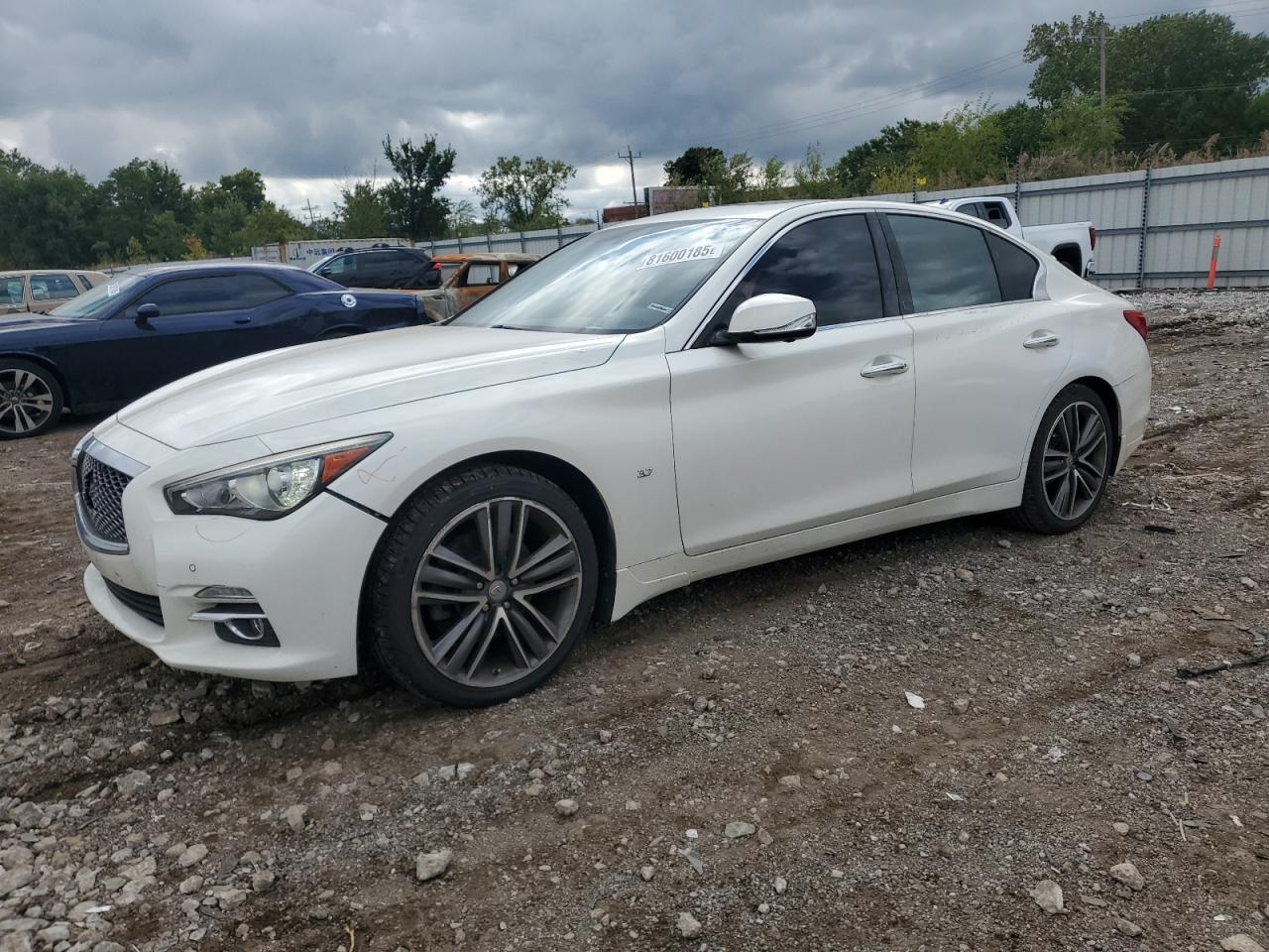 INFINITI Q50 BASE