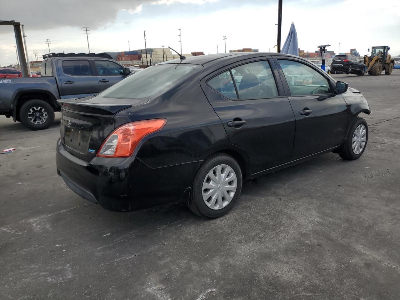 NISSAN VERSA S
