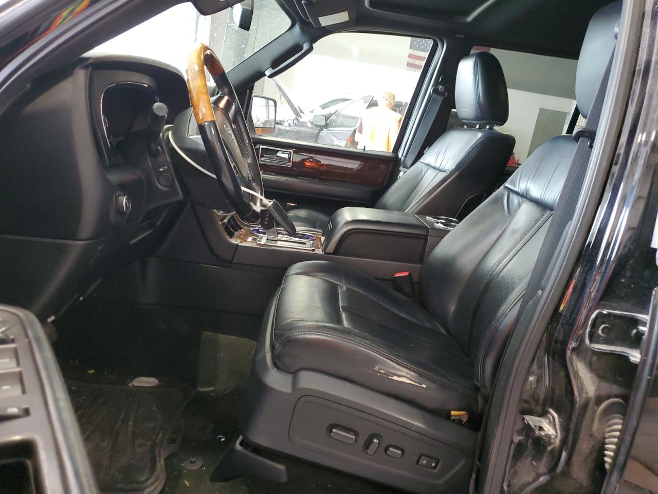 LINCOLN NAVIGATOR SELECT