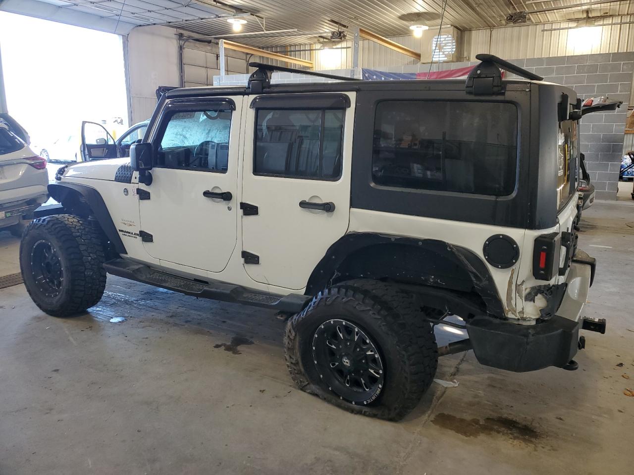 JEEP WRANGLER SAHARA